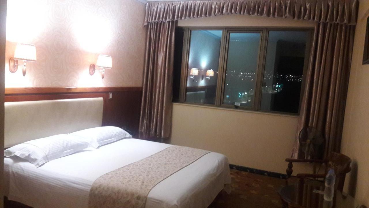 Hotel Pekin Iquique Extérieur photo